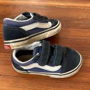 Vans size 7 Velcro sneakers